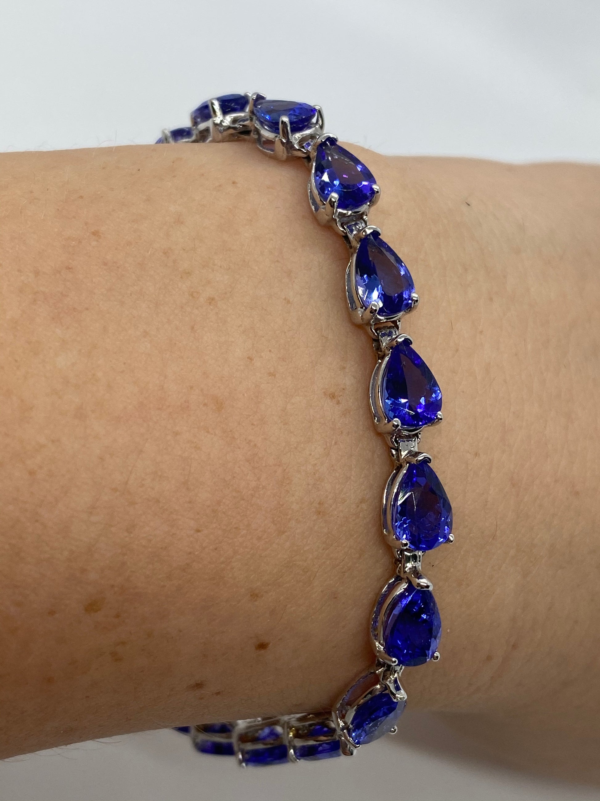Tanzanite Bracelet BR02650 - Royal Gems and Jewelry