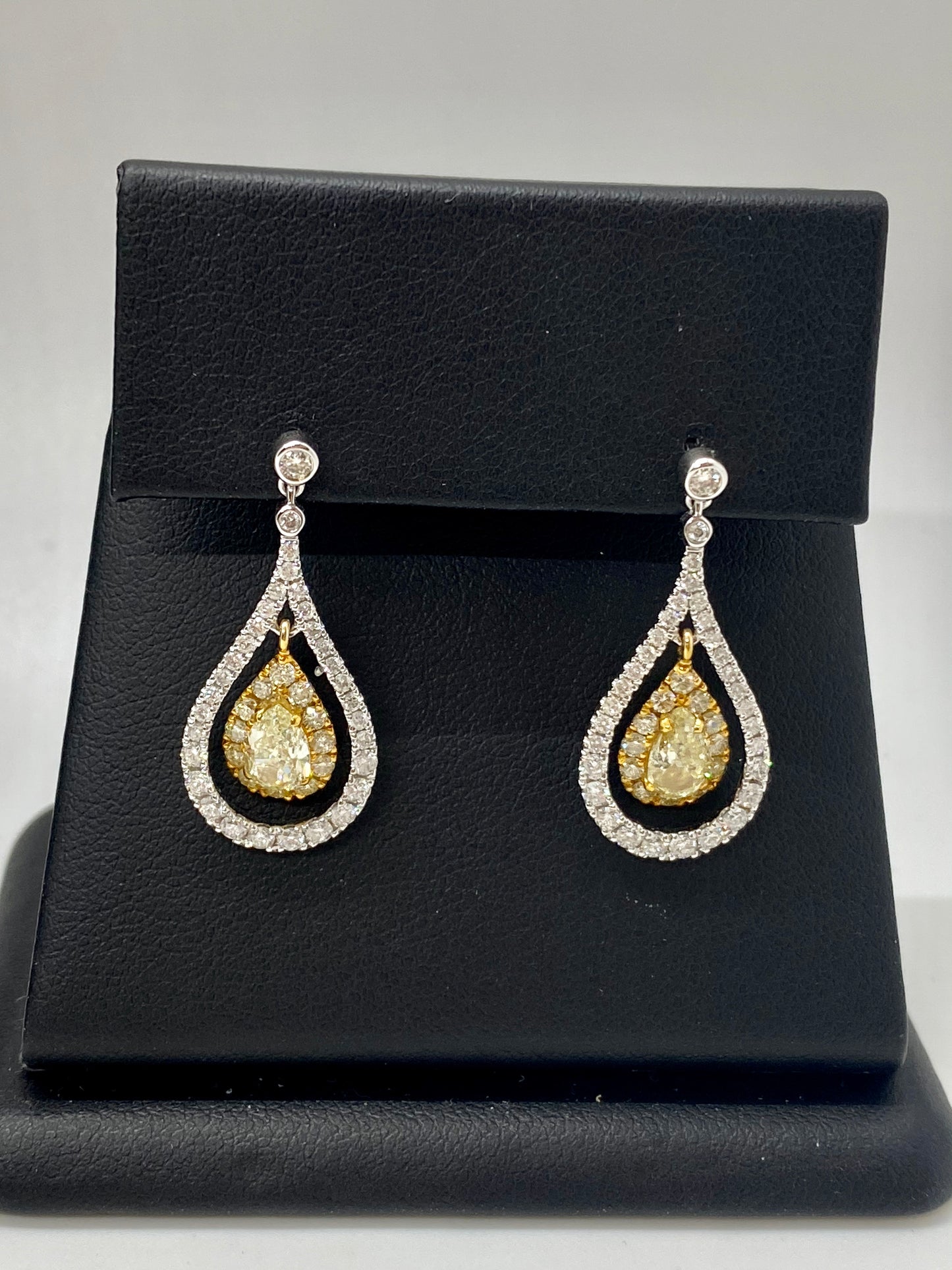 Yellow Diamond Earrings E11367