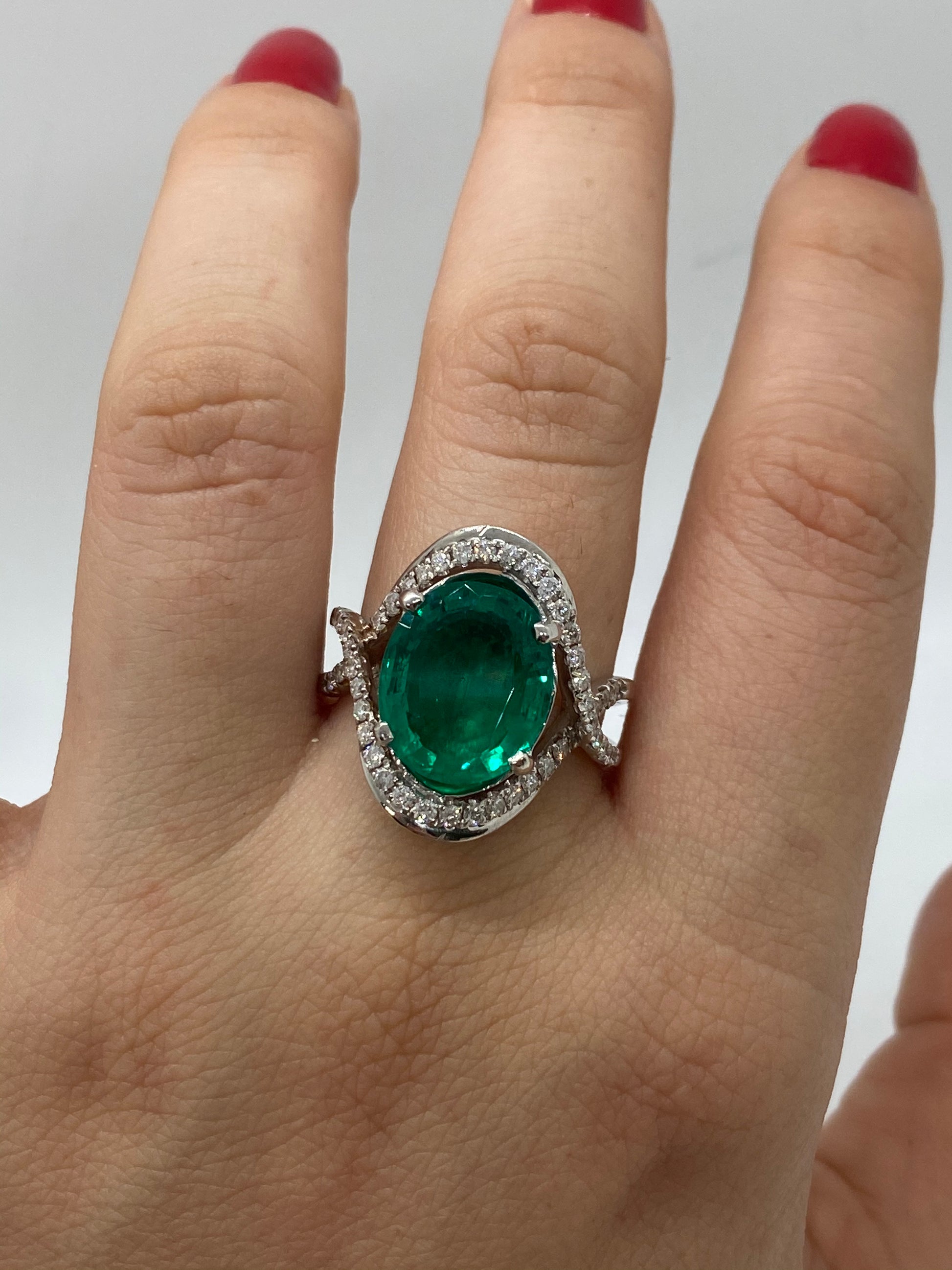 Emerald Ring E12010 - Royal Gems and Jewelry