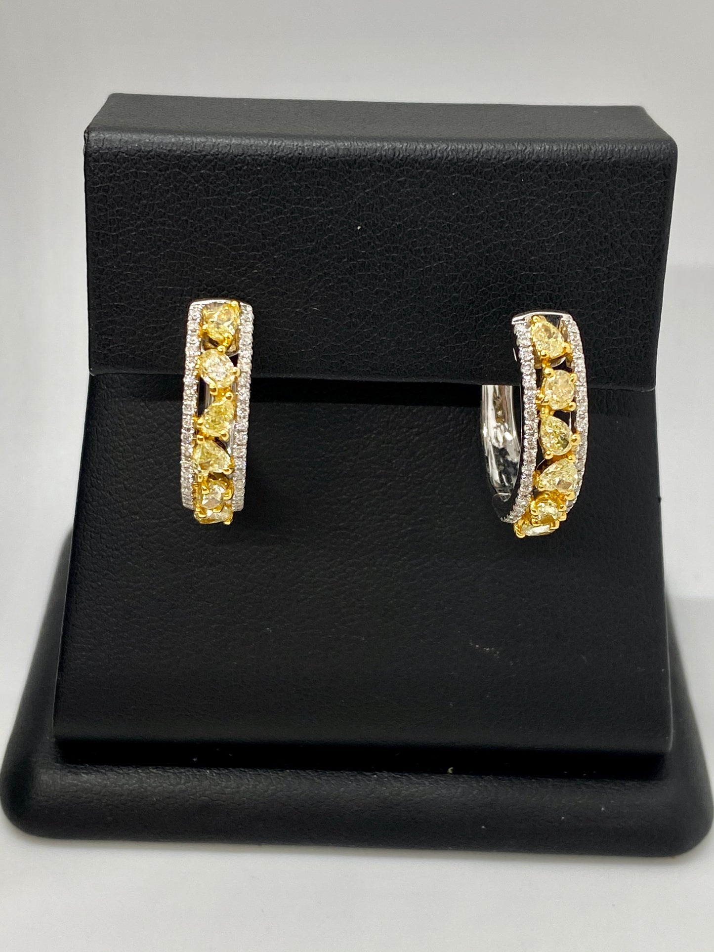Yellow Diamond Earrings E12532