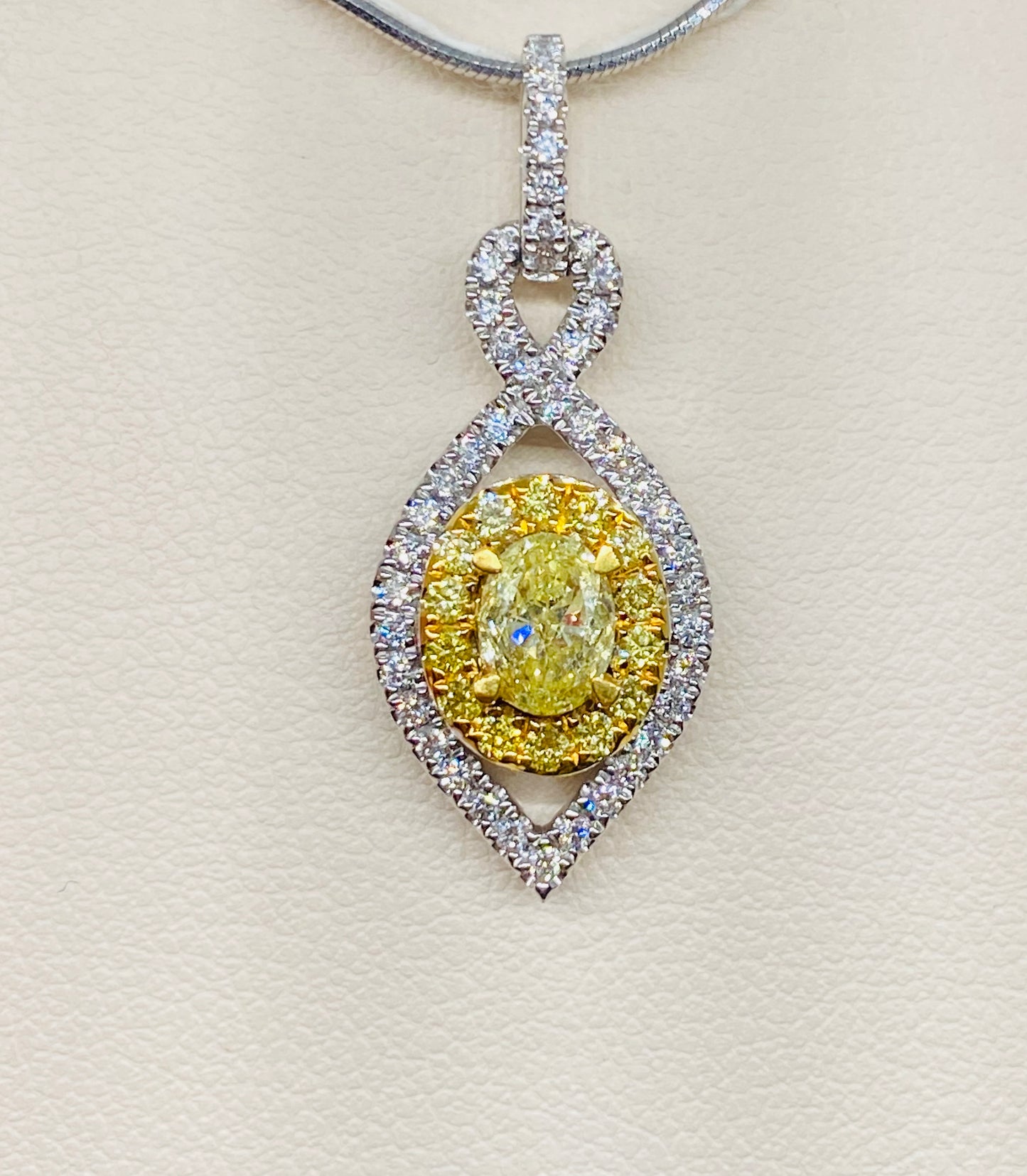 Yellow Diamond Pendant P09262