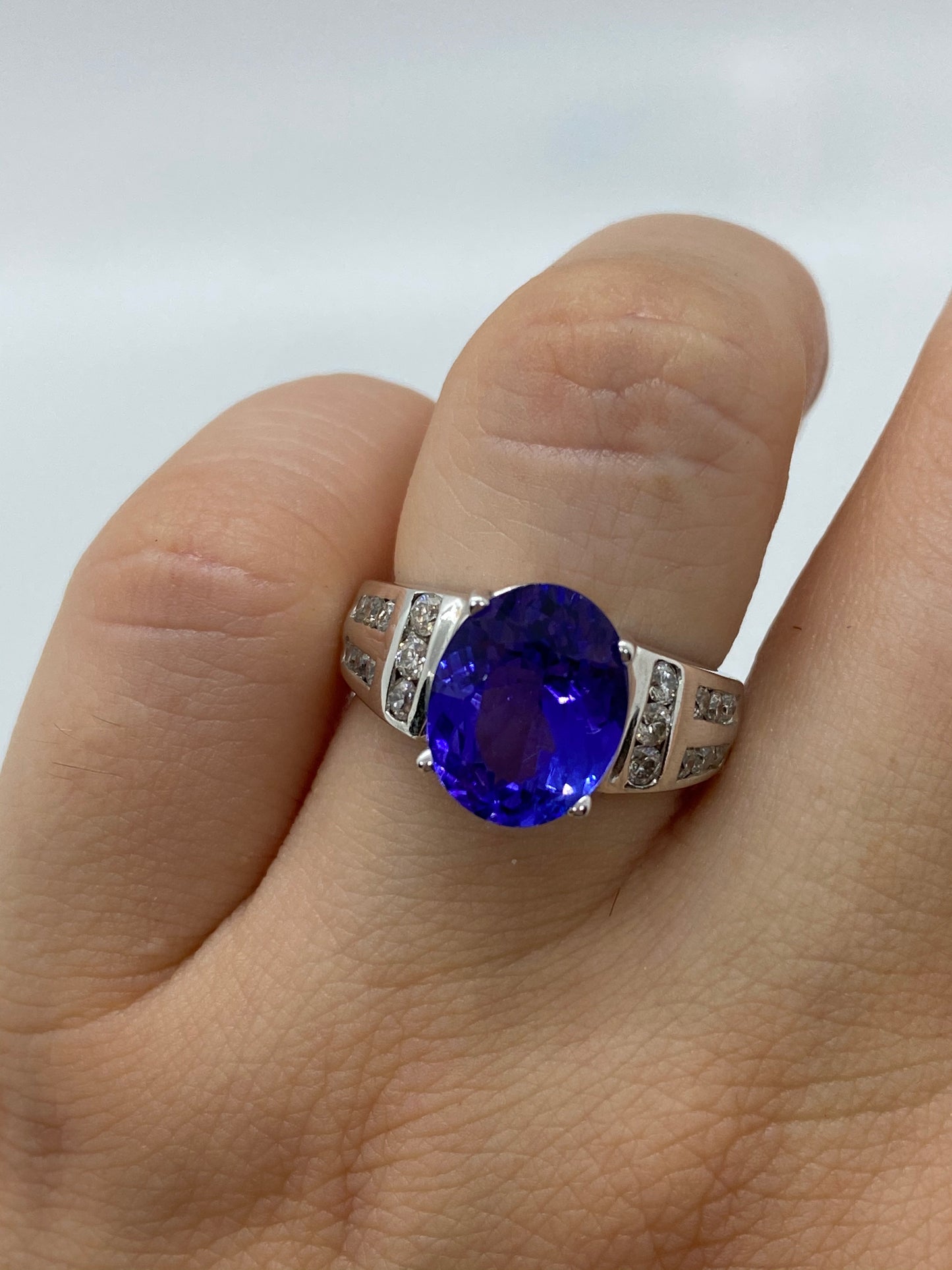 Tanzanite Ring R06035 - Royal Gems and Jewelry