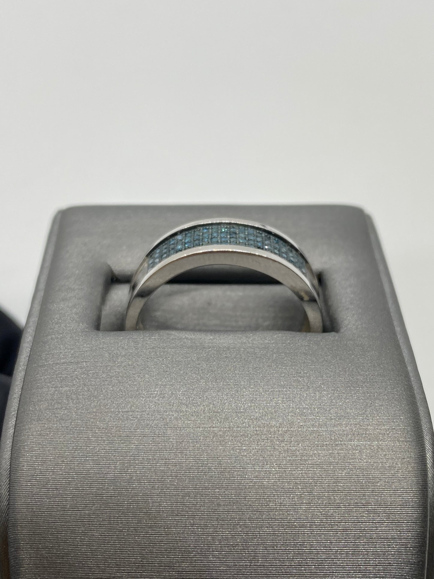 Men's Blue Diamond Ring R06262