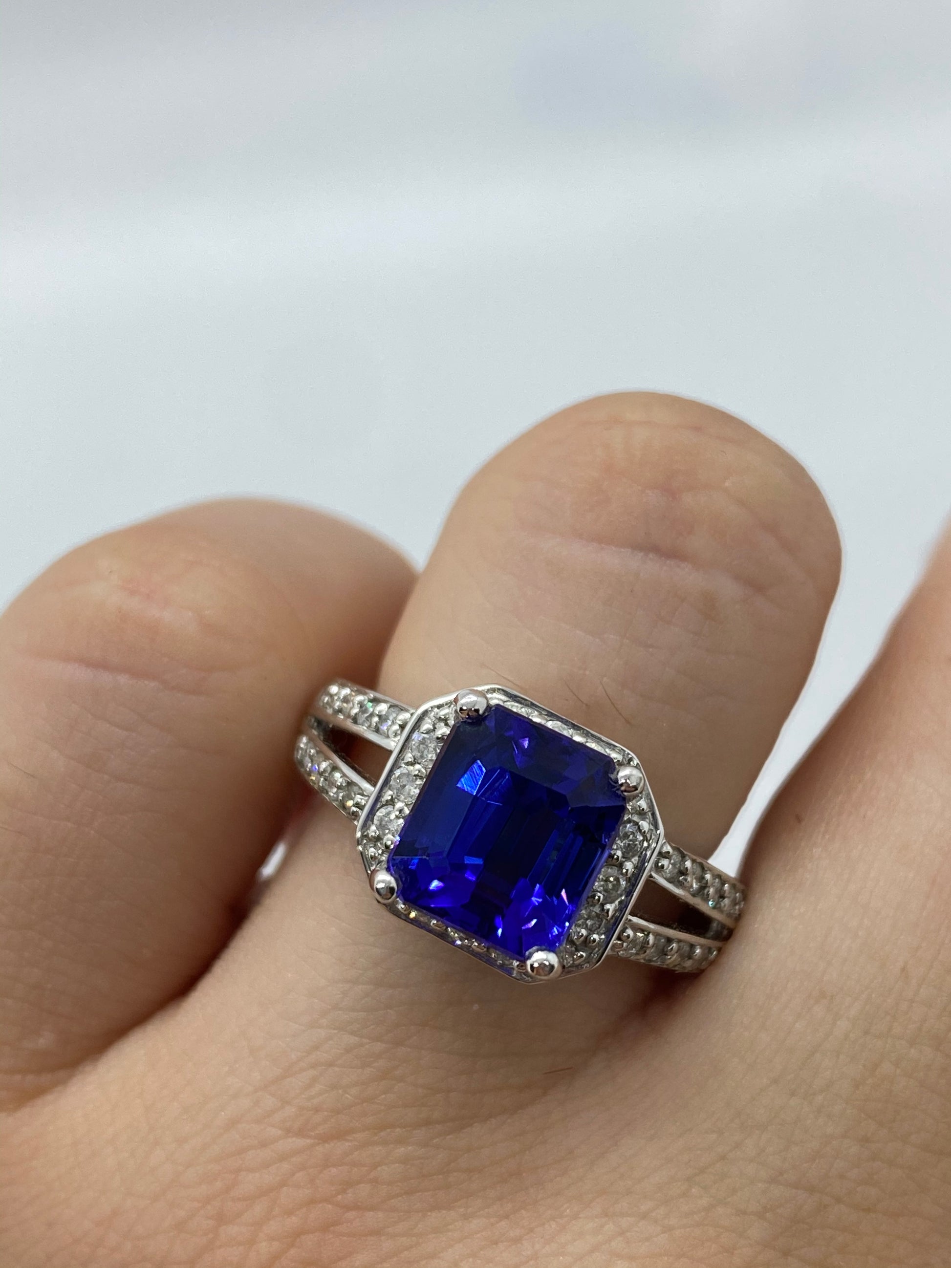 Tanzanite Ring R19144 - Royal Gems and Jewelry