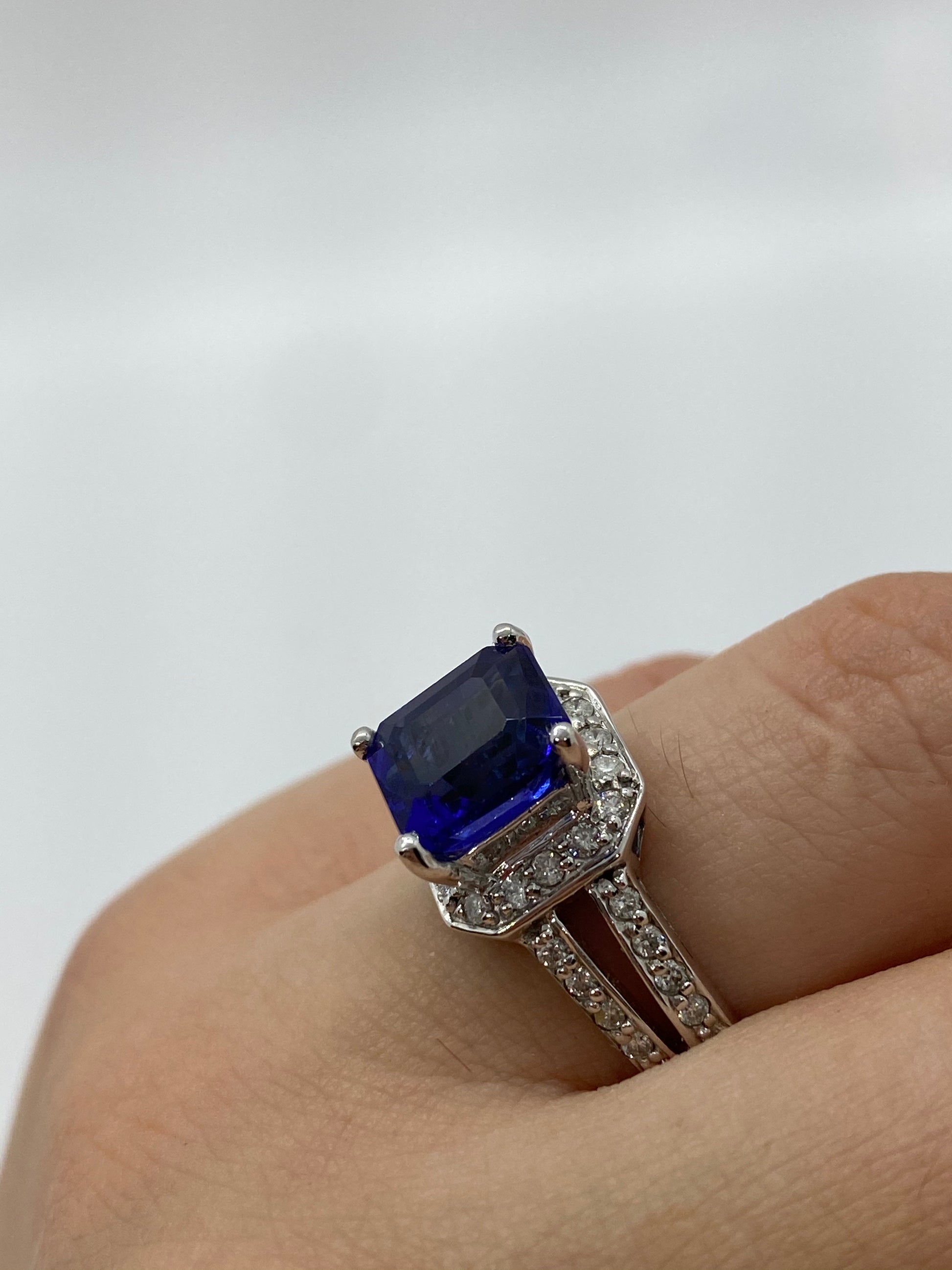 Tanzanite Ring R13135 - Royal Gems and Jewelry