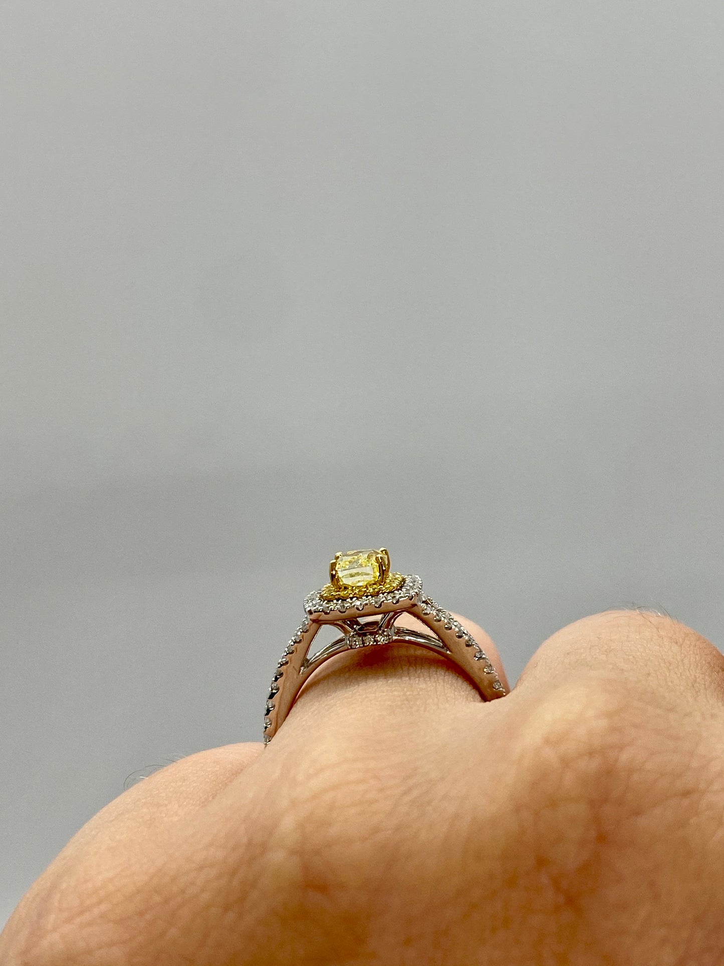 Yellow Diamond Ring R15834