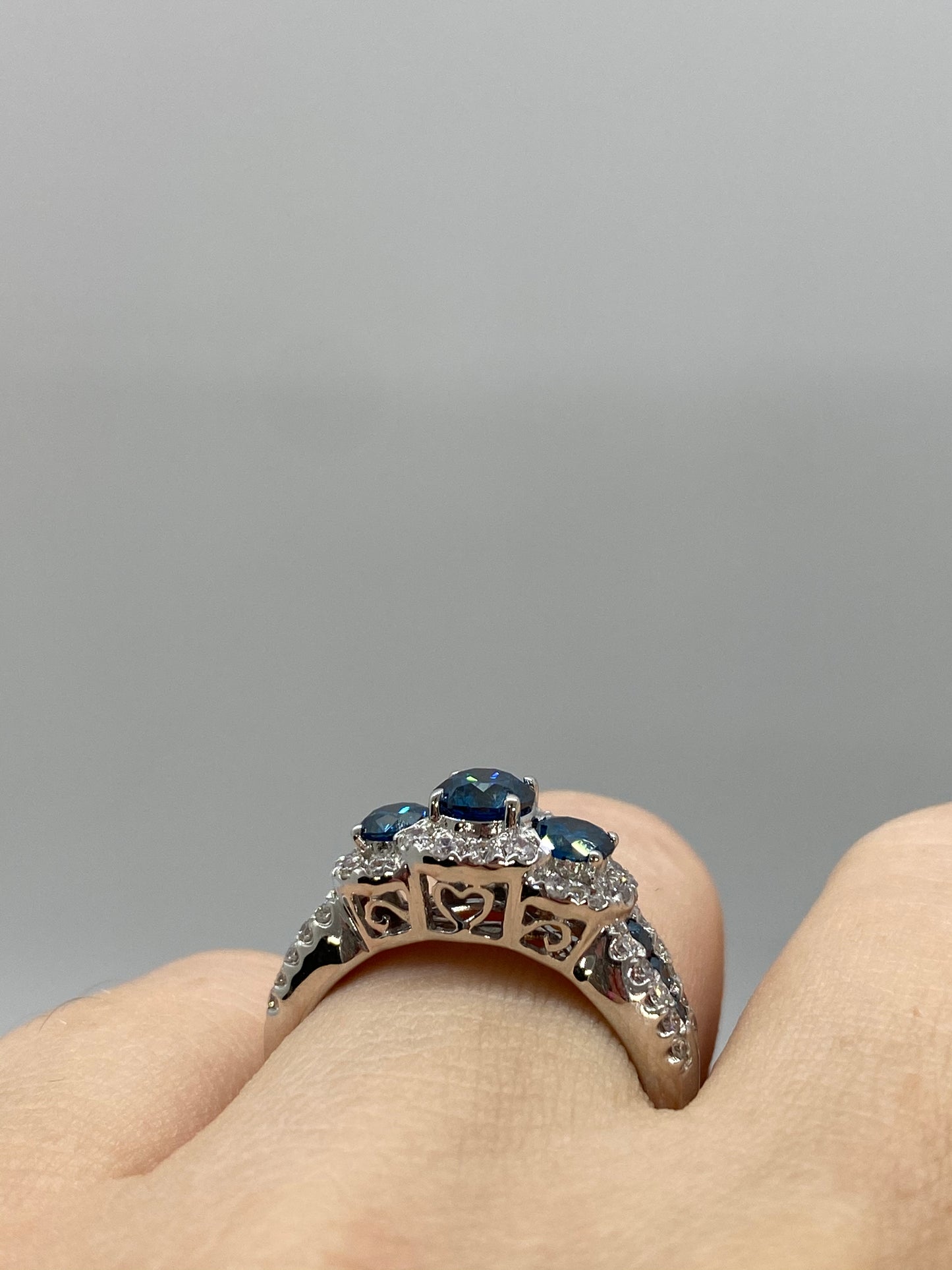 Blue Diamond Ring R23111