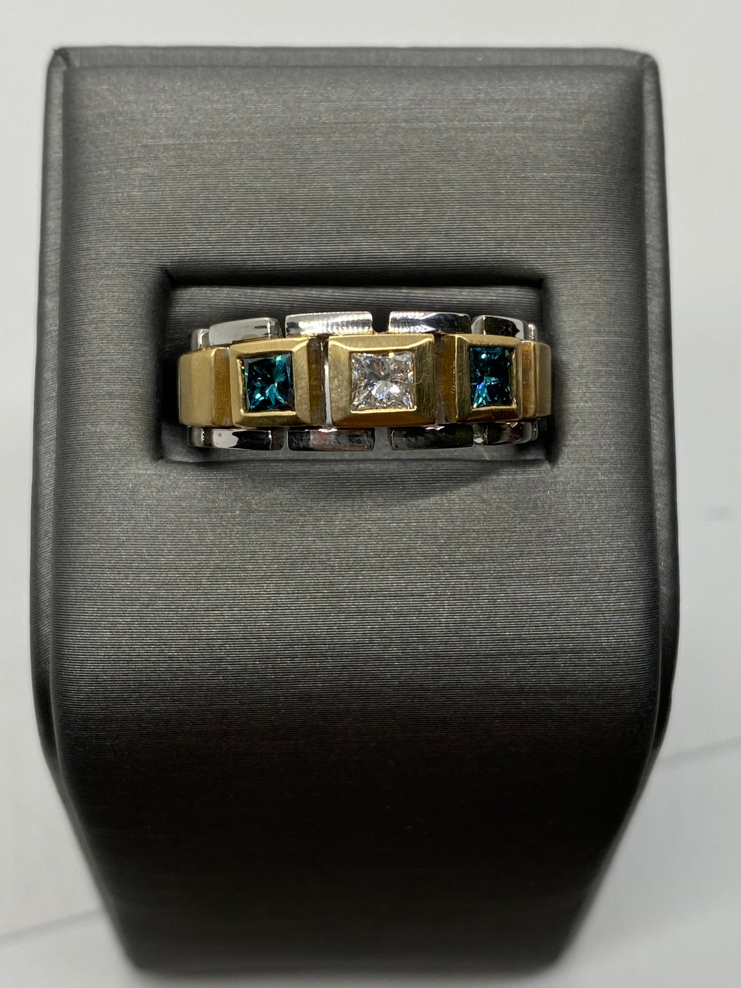 Men's Blue Diamond Ring R23356