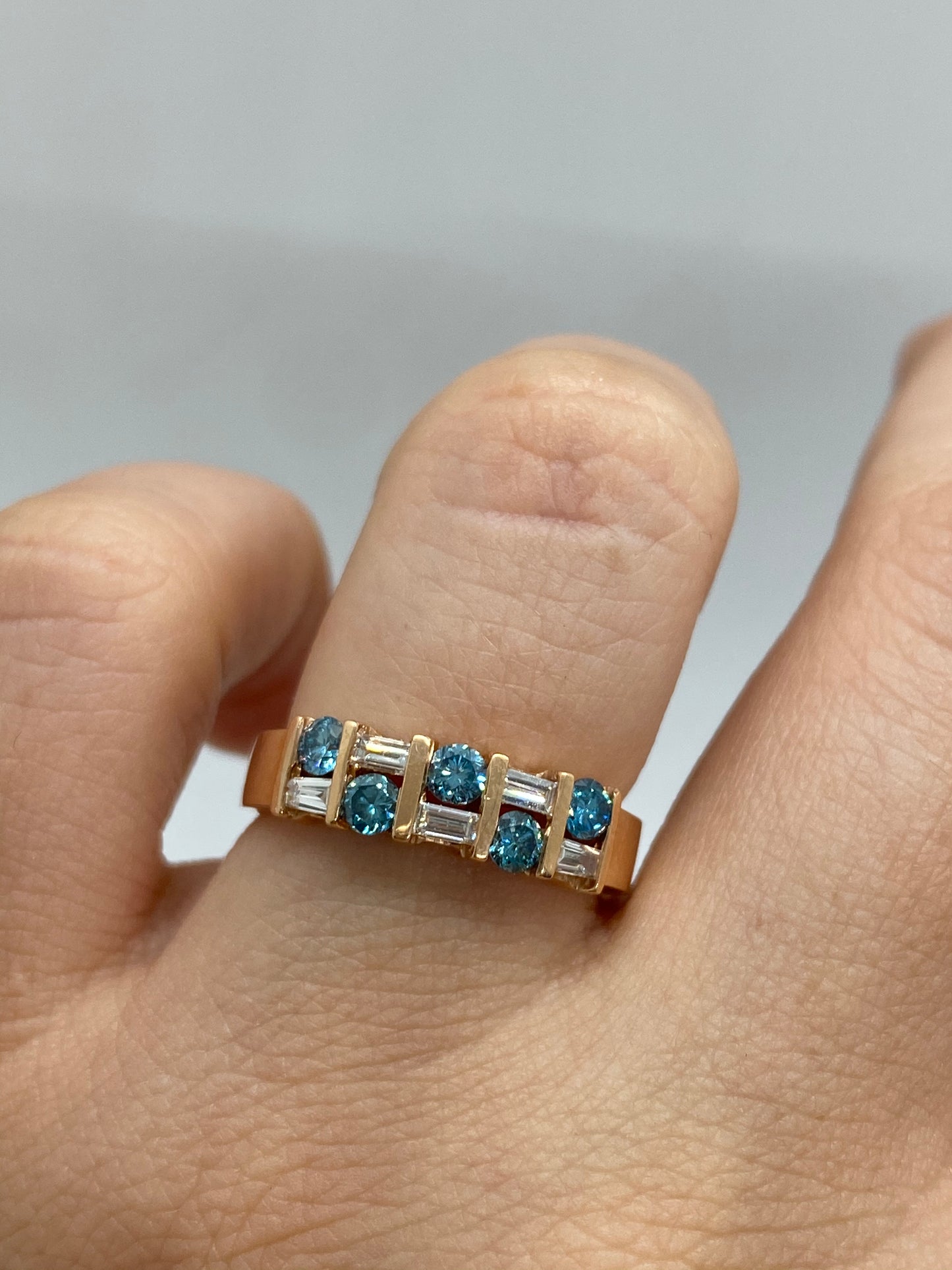 Blue Diamond Ring R23374