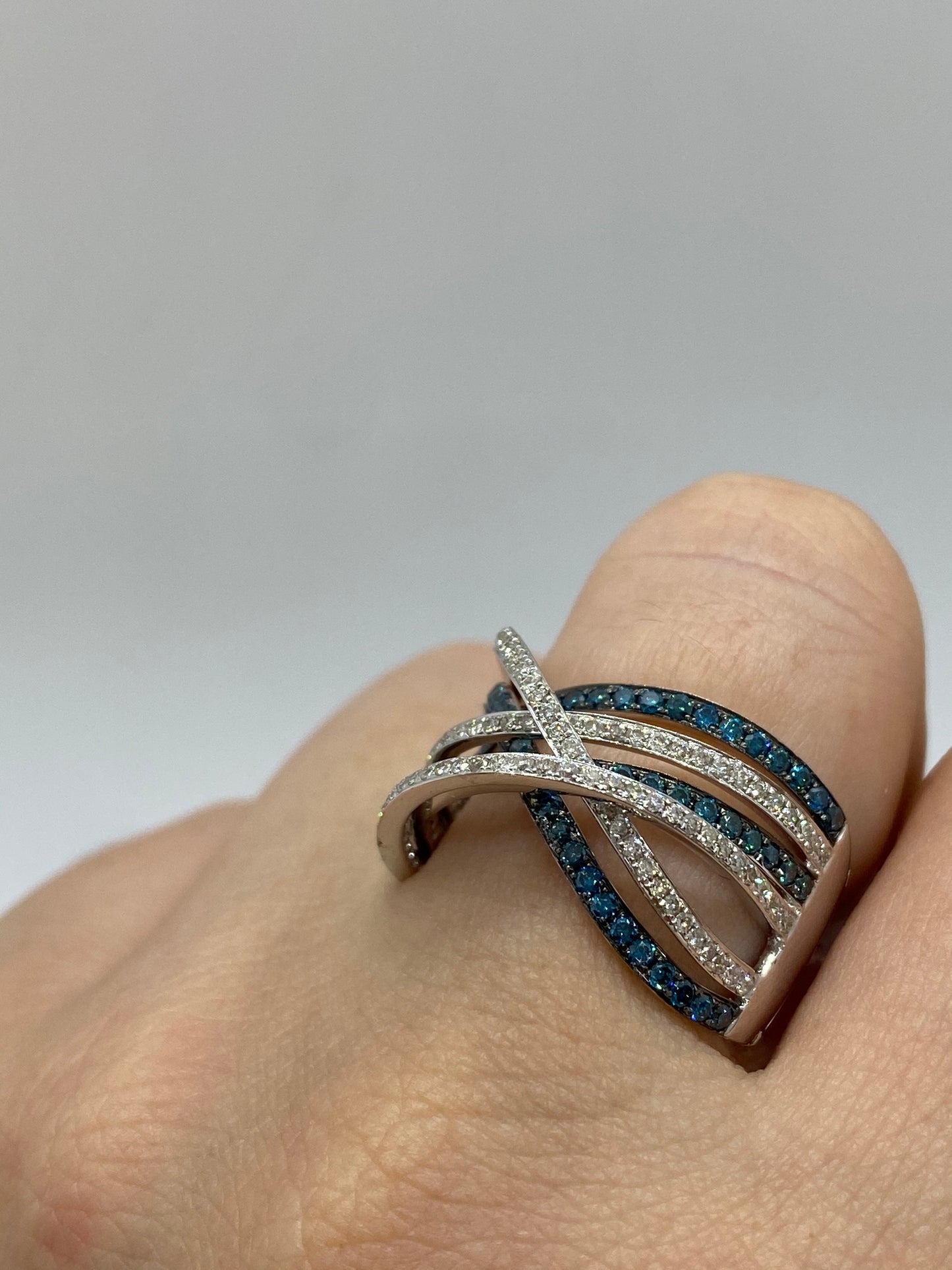 Blue Diamond Ring R23385