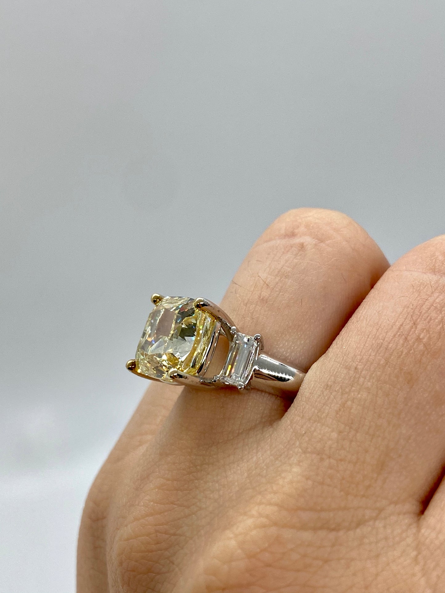 Yellow Diamond Ring R23714