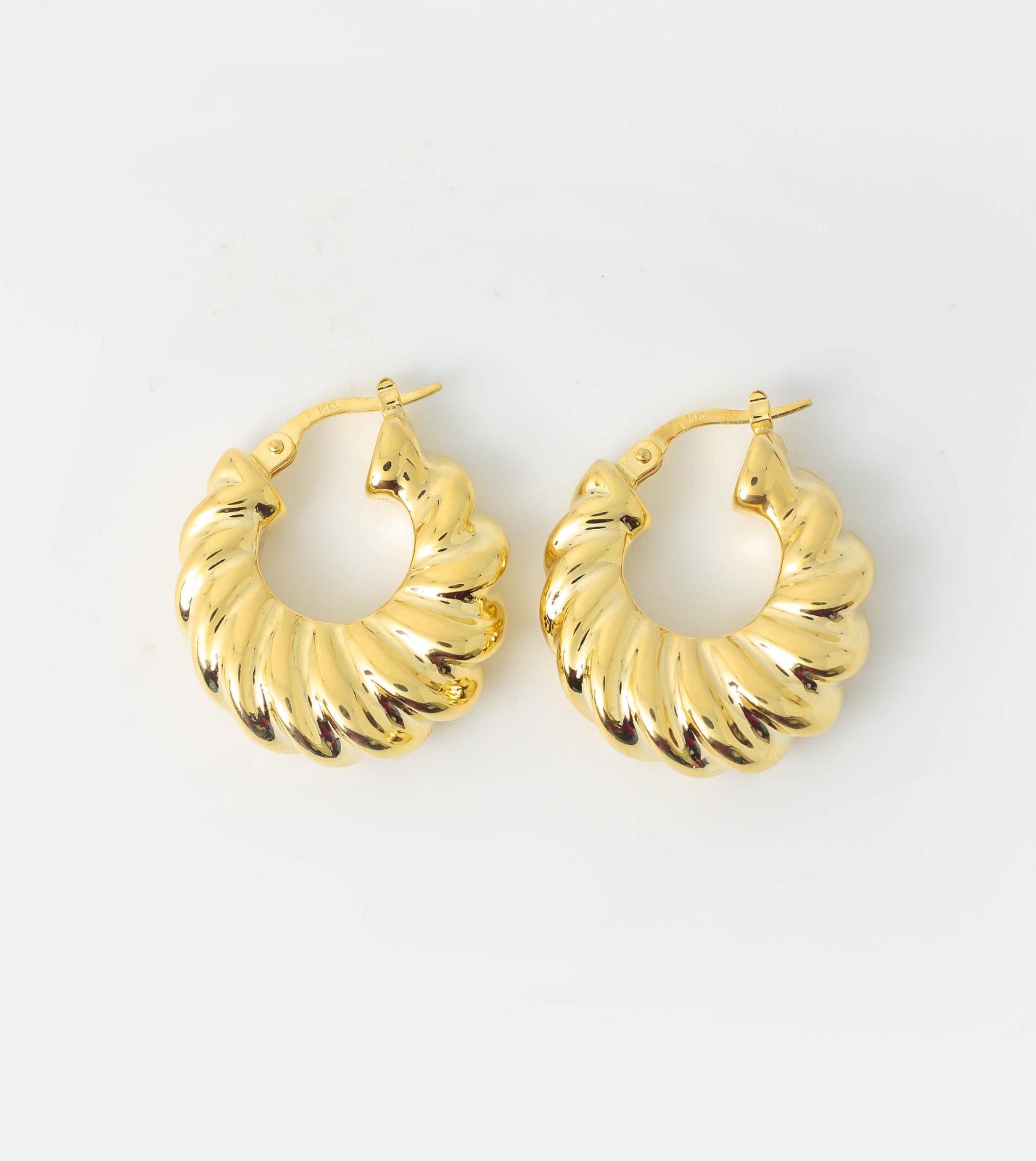 Gold Earring E13845