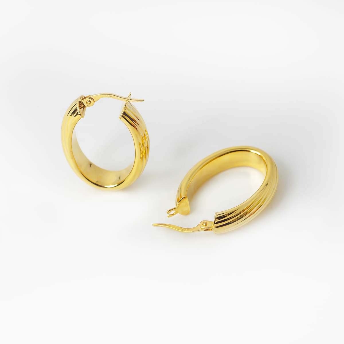 Gold Earring E13836