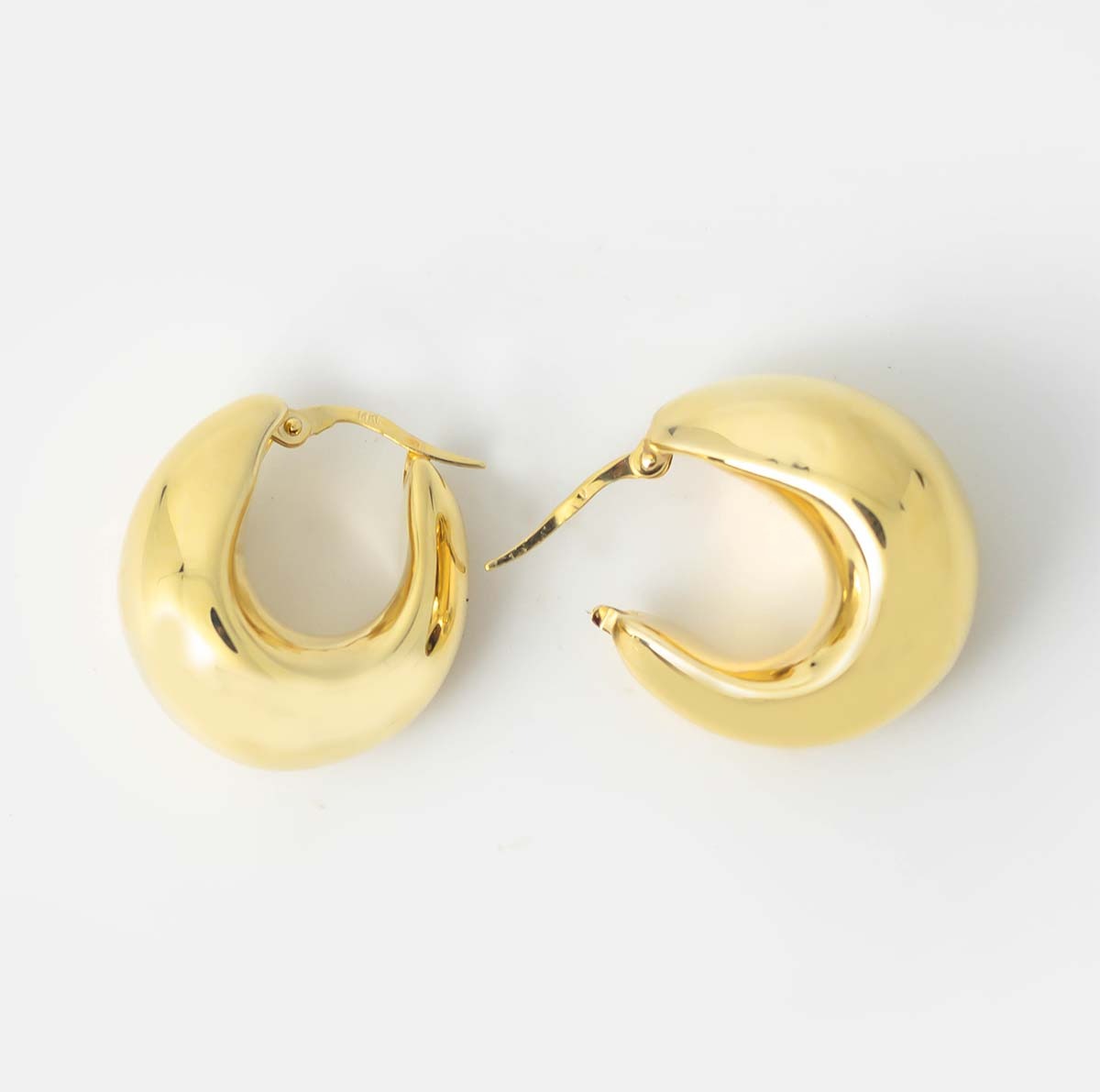 Gold Earring E13844