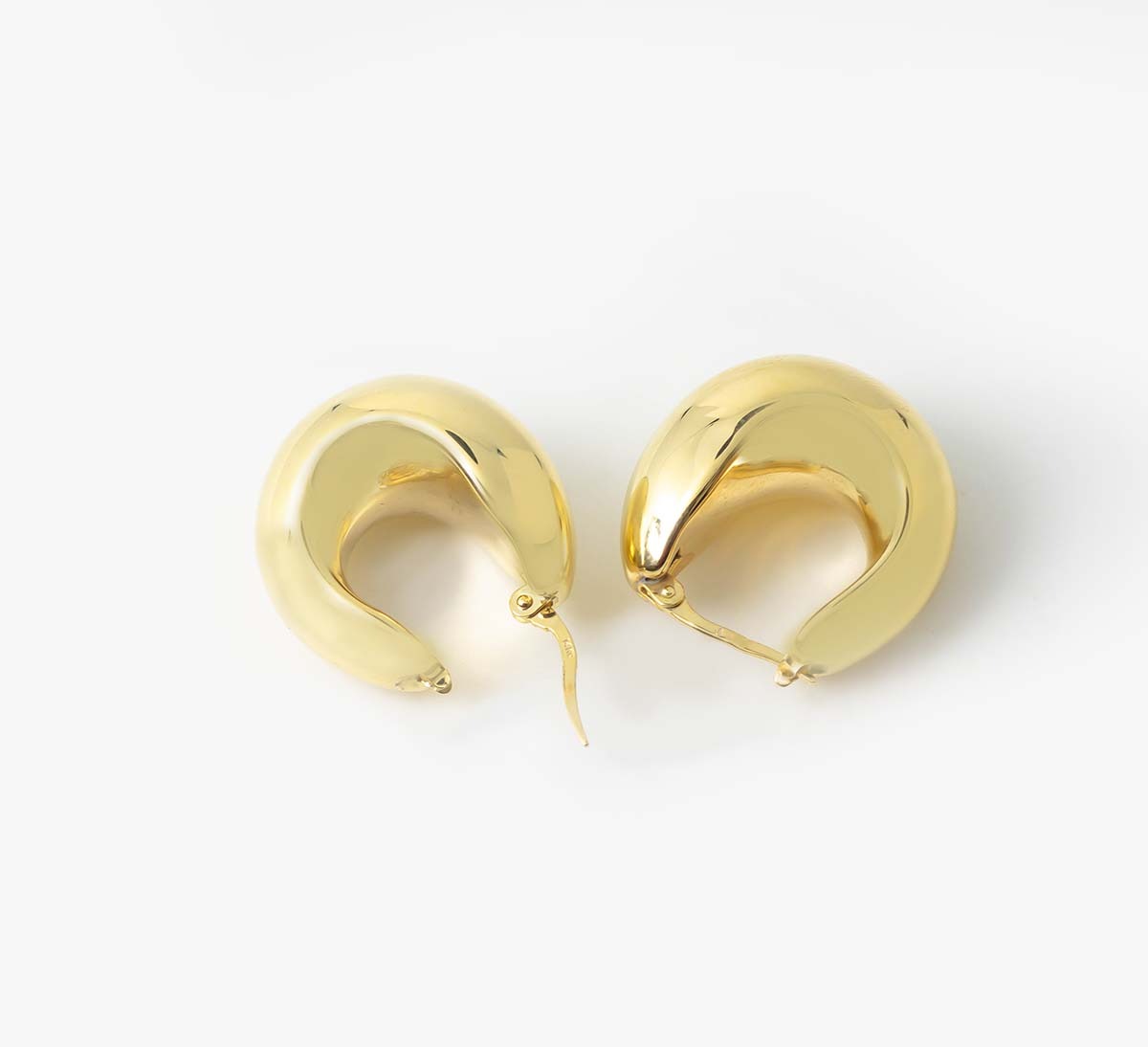Gold Earring E13844